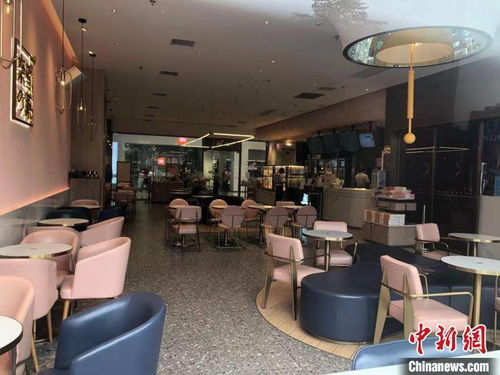 深圳暂停堂食餐饮服务区域现场 顾客鲜有 外卖骑手等候取餐